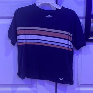 hollister short sleeve cropped shirt
